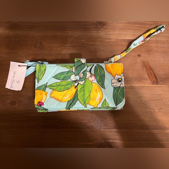 Very Bradley Wristlet - Picture 4 of 5